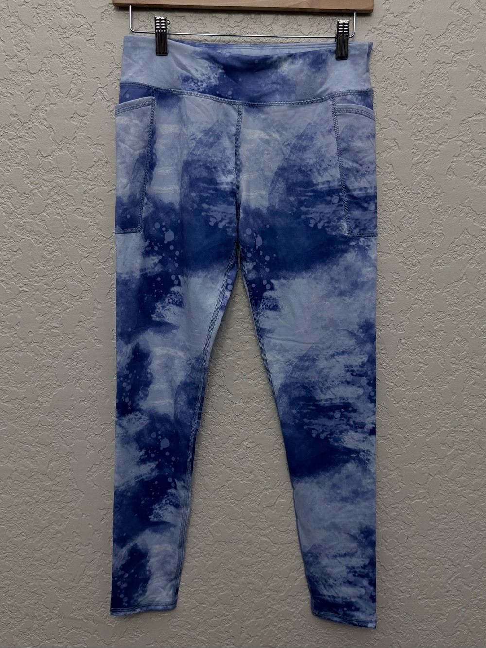 Athletic Works Blue Tie-Dye Leggings with Side Pockets